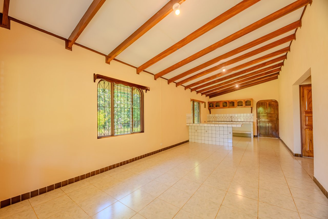 Vista Serena, beautiful House surrounded by nature in Villa Nueva de Quepos