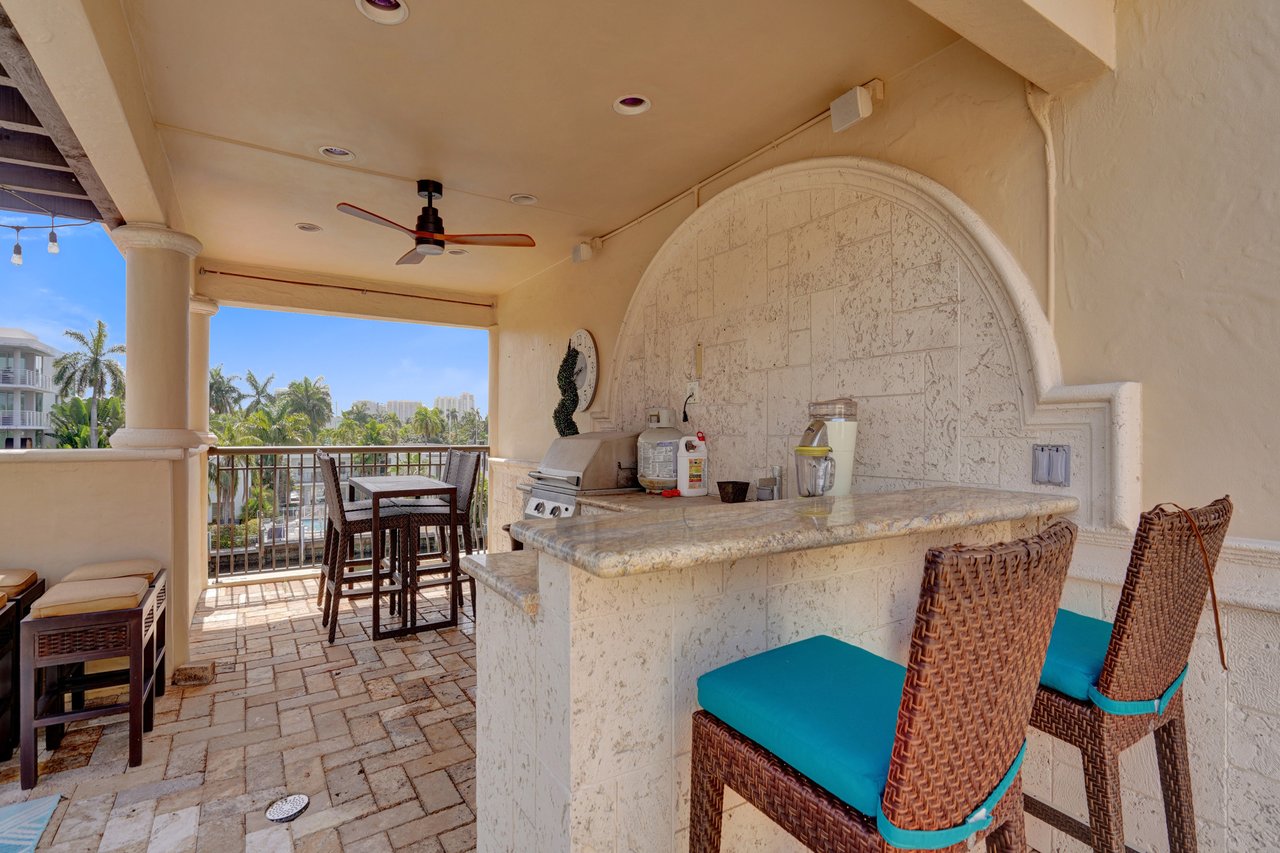 210 HENDRICKS ISLE, FORT LAUDERDALE FL 33301  