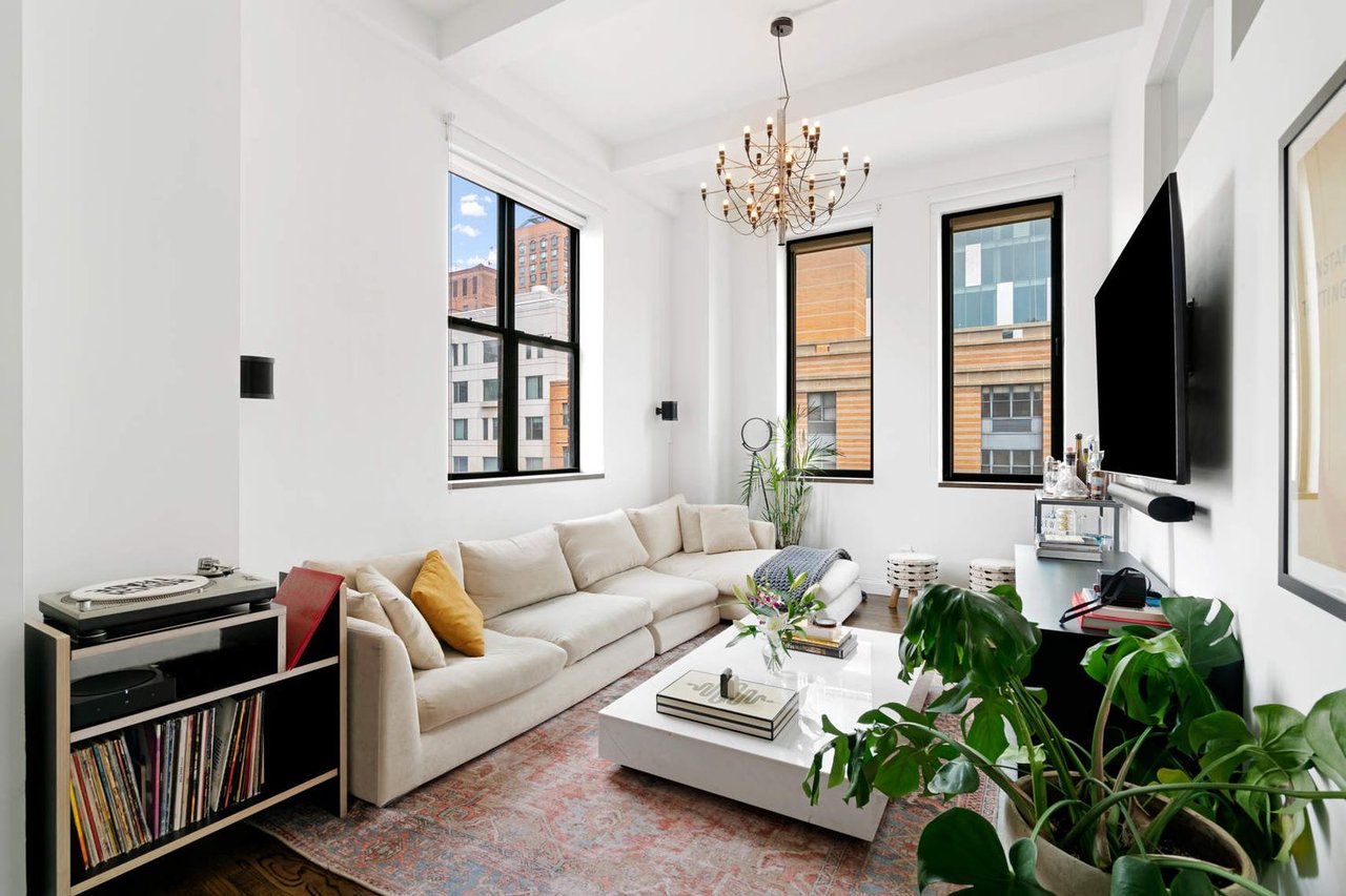 114 E 13Th St #8C 