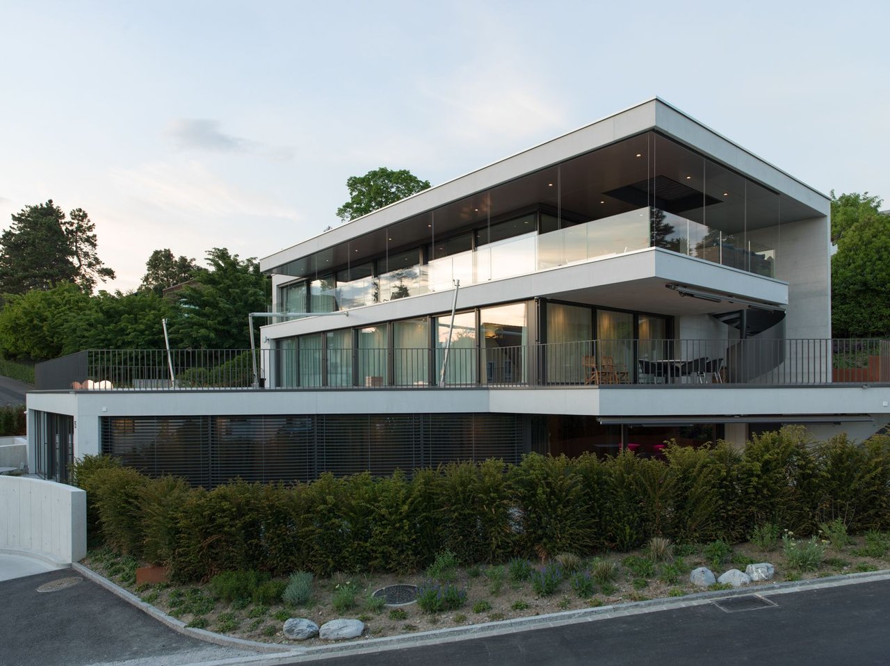 Luxury Living at Lake Zurich in Switzerland