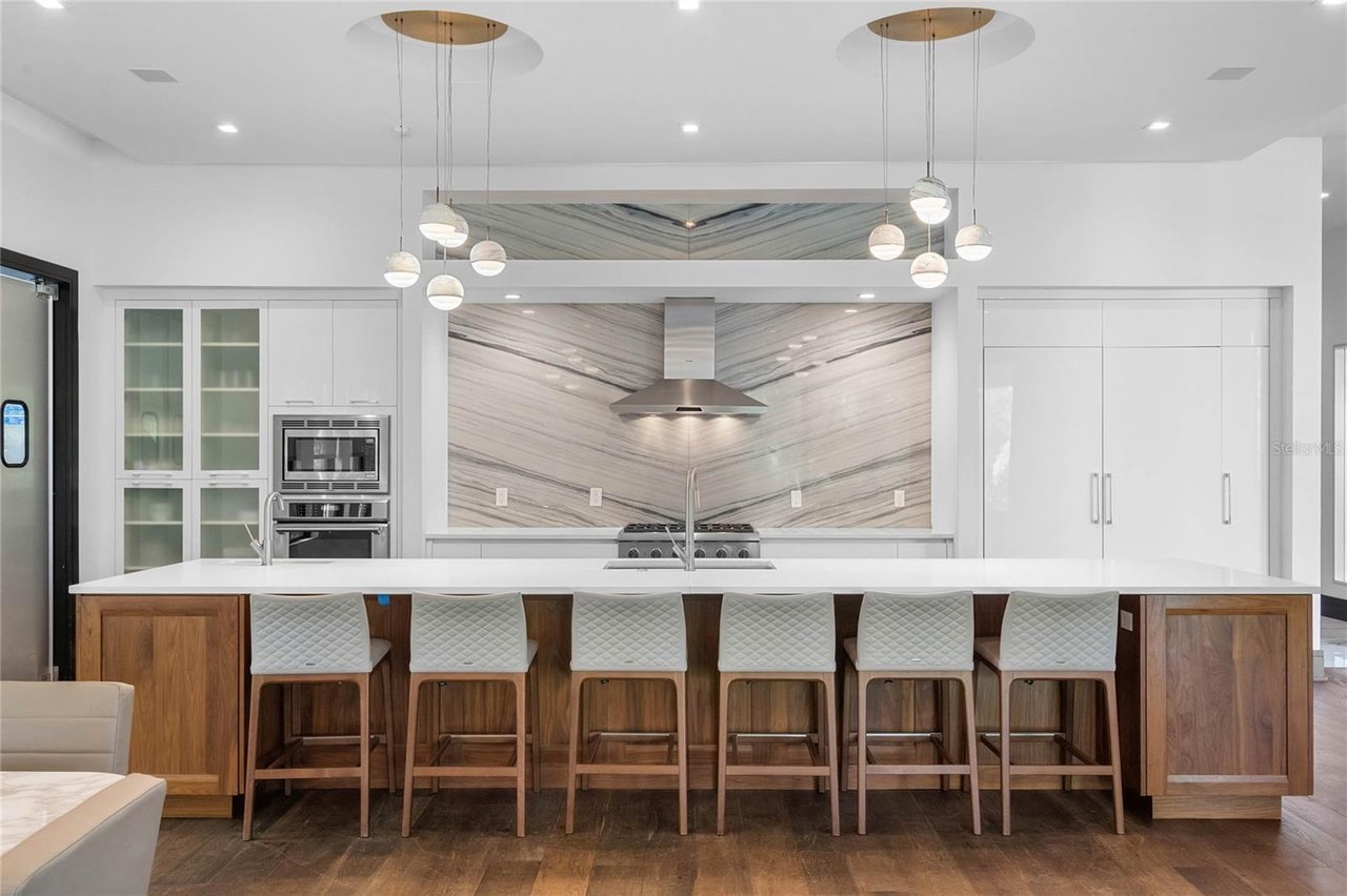 1297 GRAND TRAVERSE PKWY