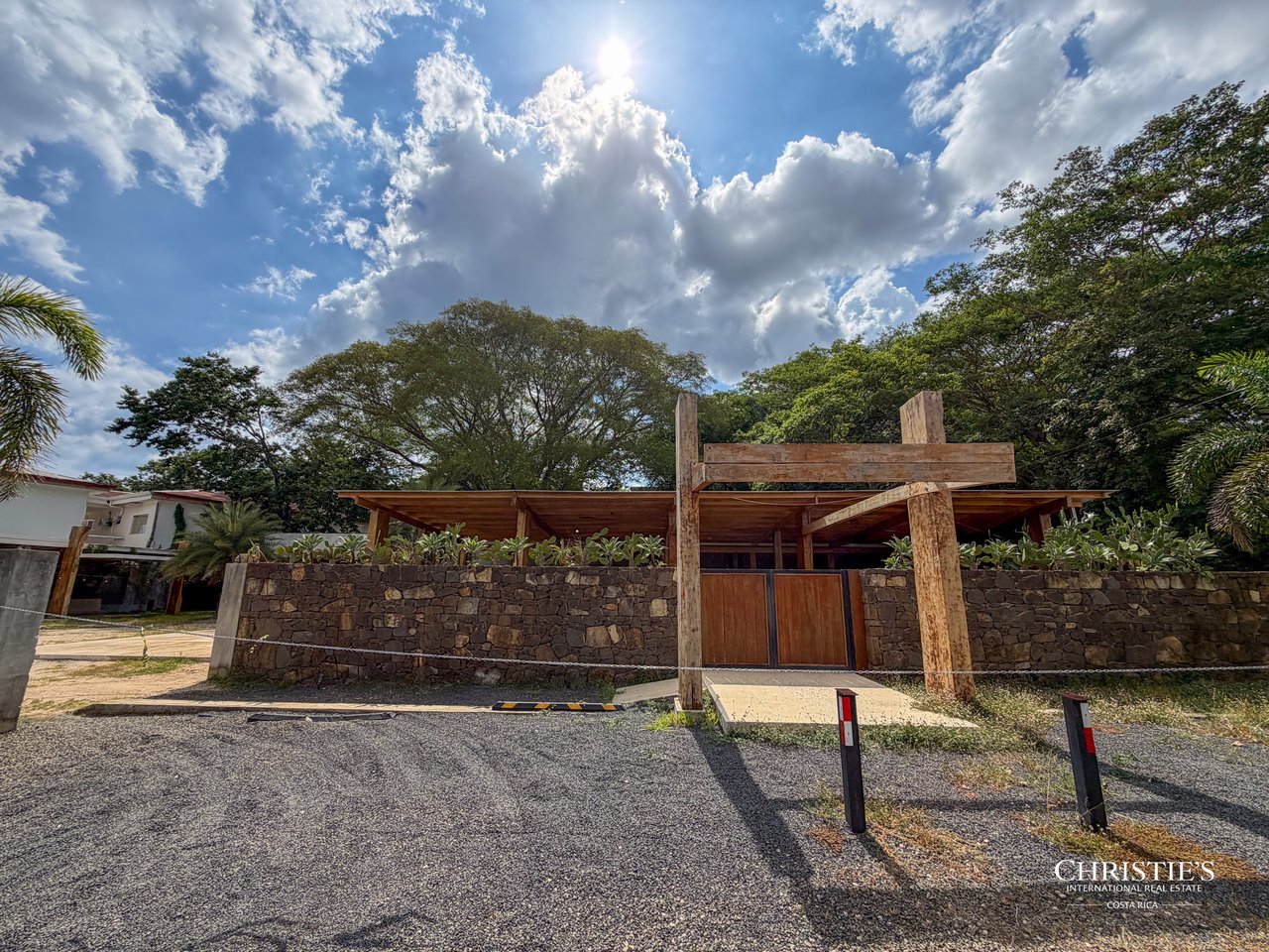 El Moro | Prime Commercial Investment Opportunity in Tamarindo