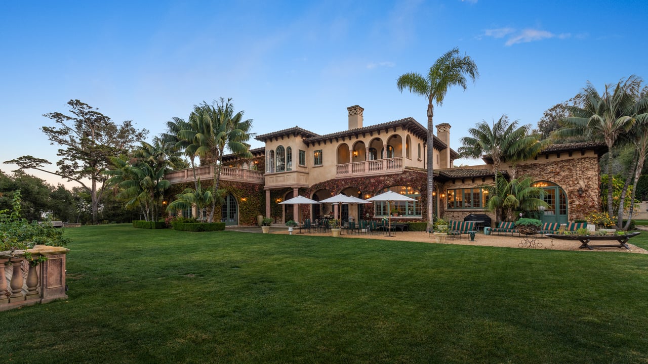 2733 Sycamore Canyon Rd