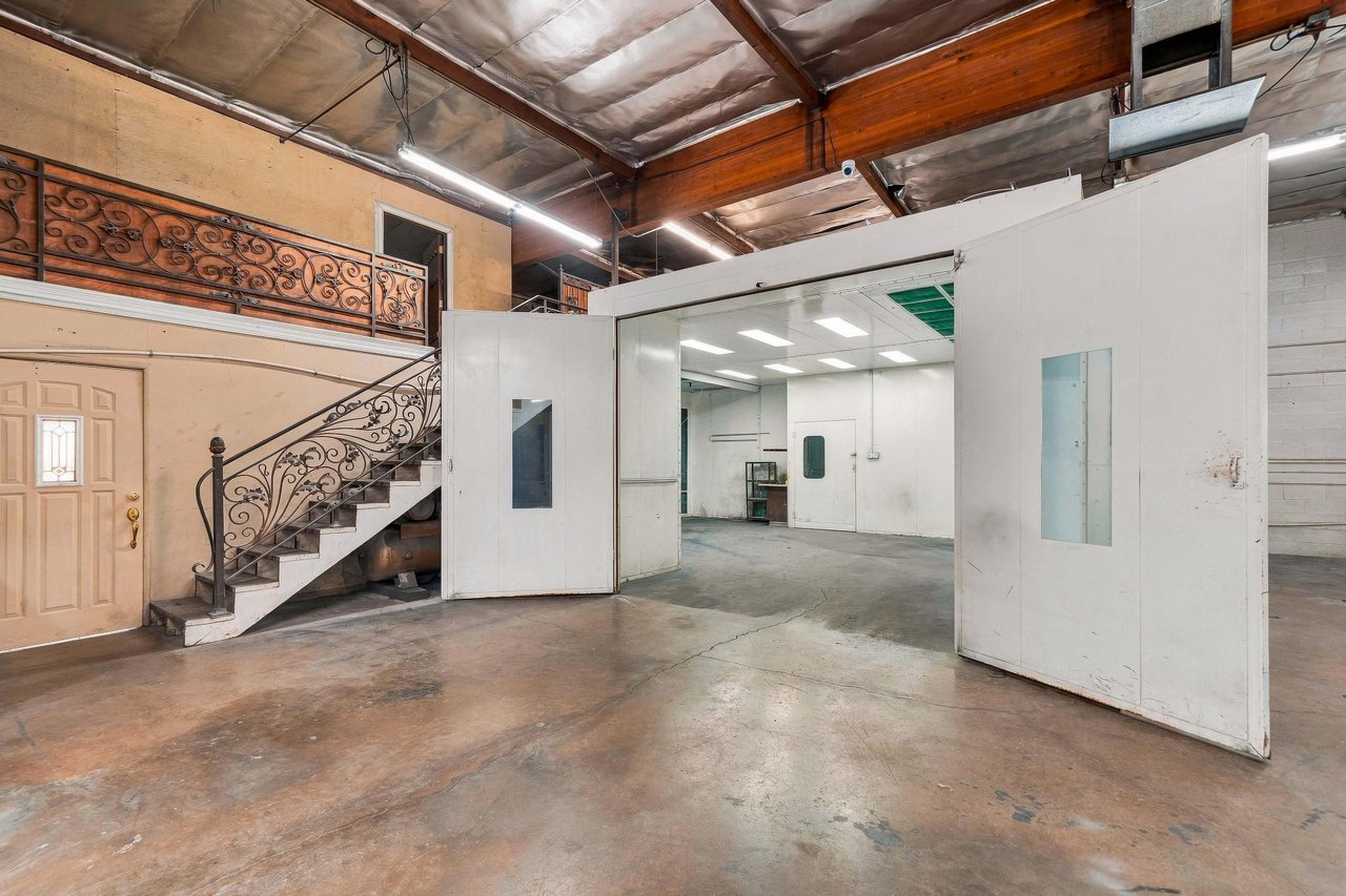 2823 N. San Fernando 