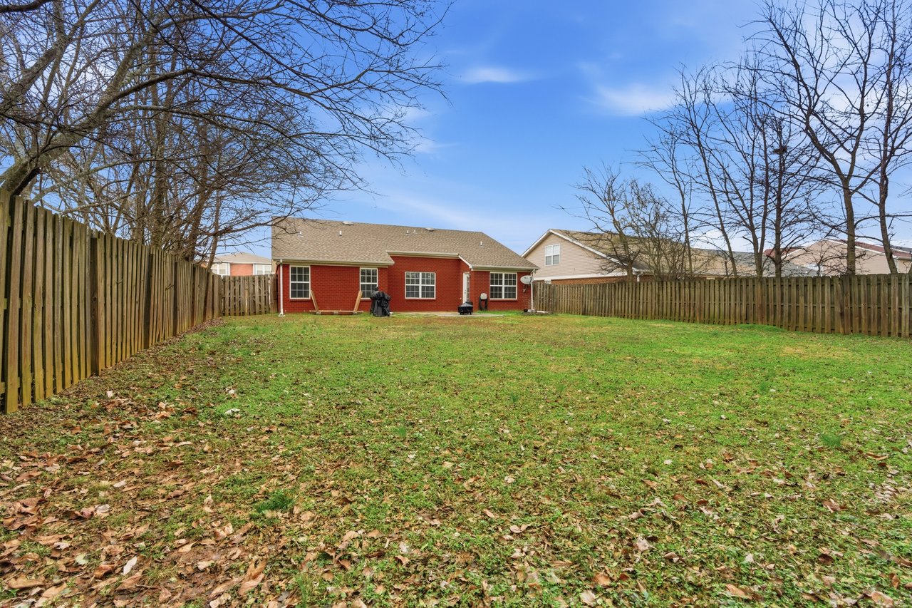 3 Bed 2 Bath Toney Property with Fully Fenced Yard!