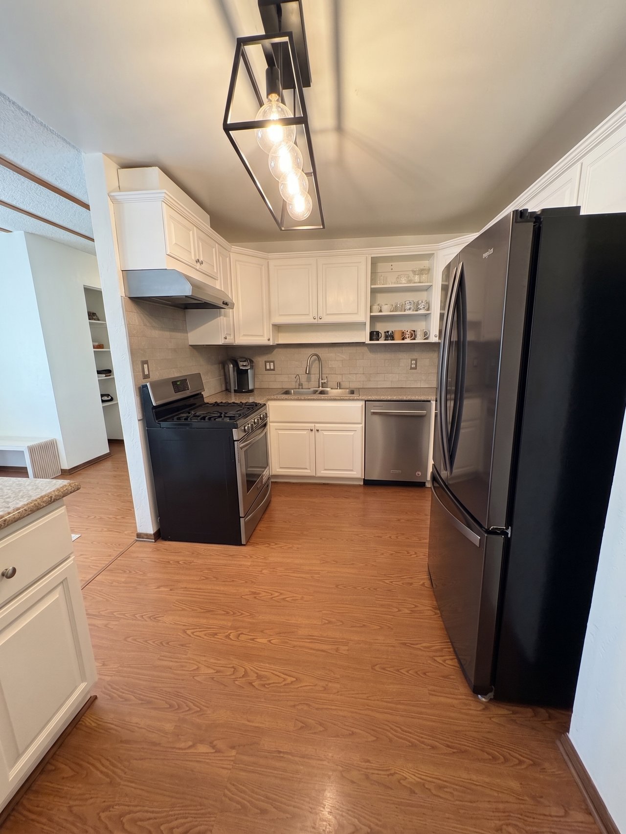 1336 Yale Street, APT 6 Santa Monica, CA 90404