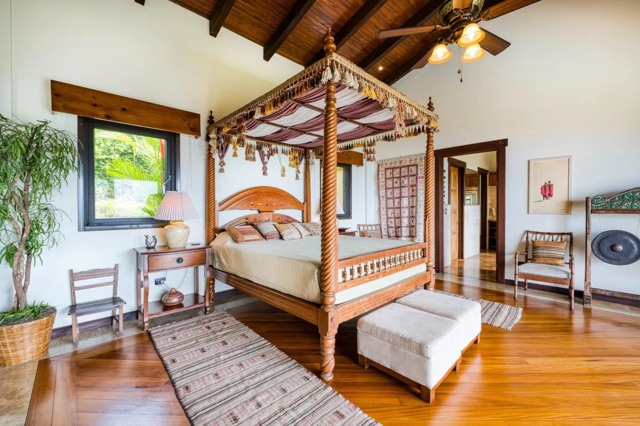 Luxury Ocean View Home, Dominical, Puntarenas