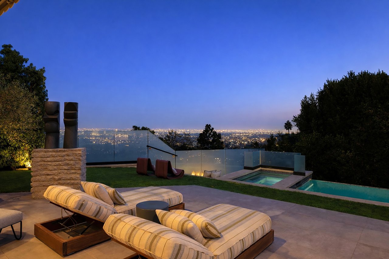 815 N Tigertail Rd, Brentwood 