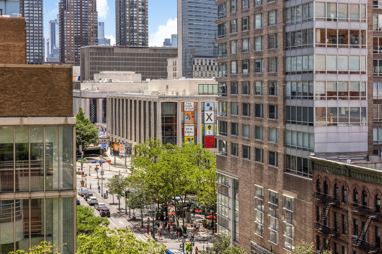 45 West 67th Street, 8H