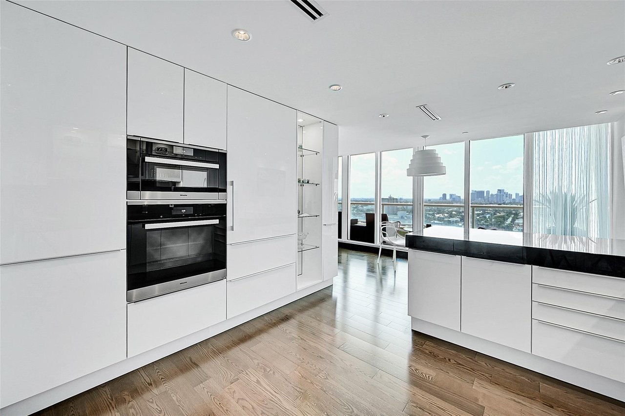 1 N Fort Lauderdale Beach Blvd 1905