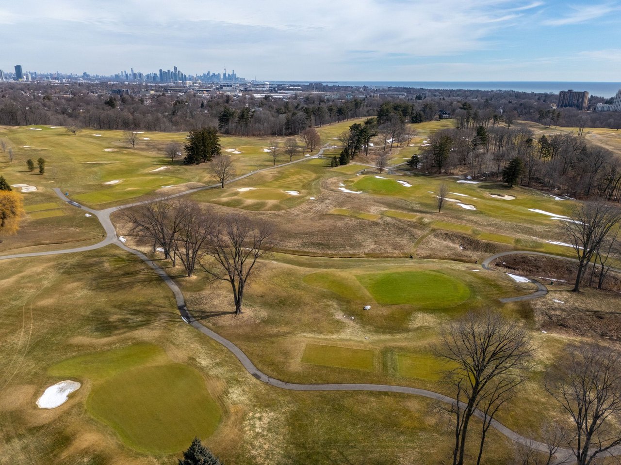 1439 Larchview Trail