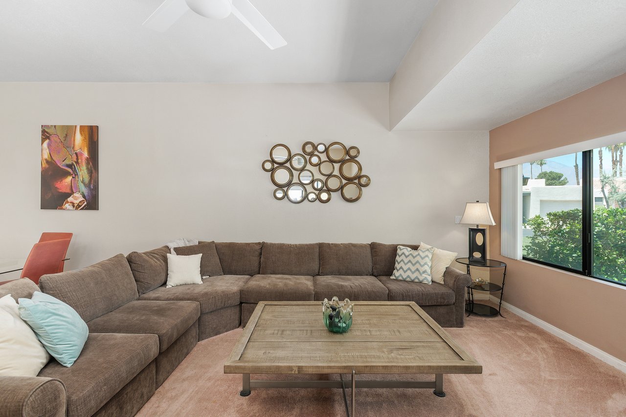 6232 S Paseo De La Palma