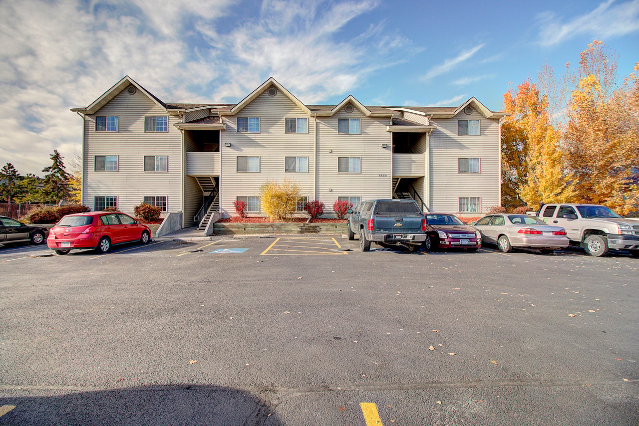 The Willows Apartments 