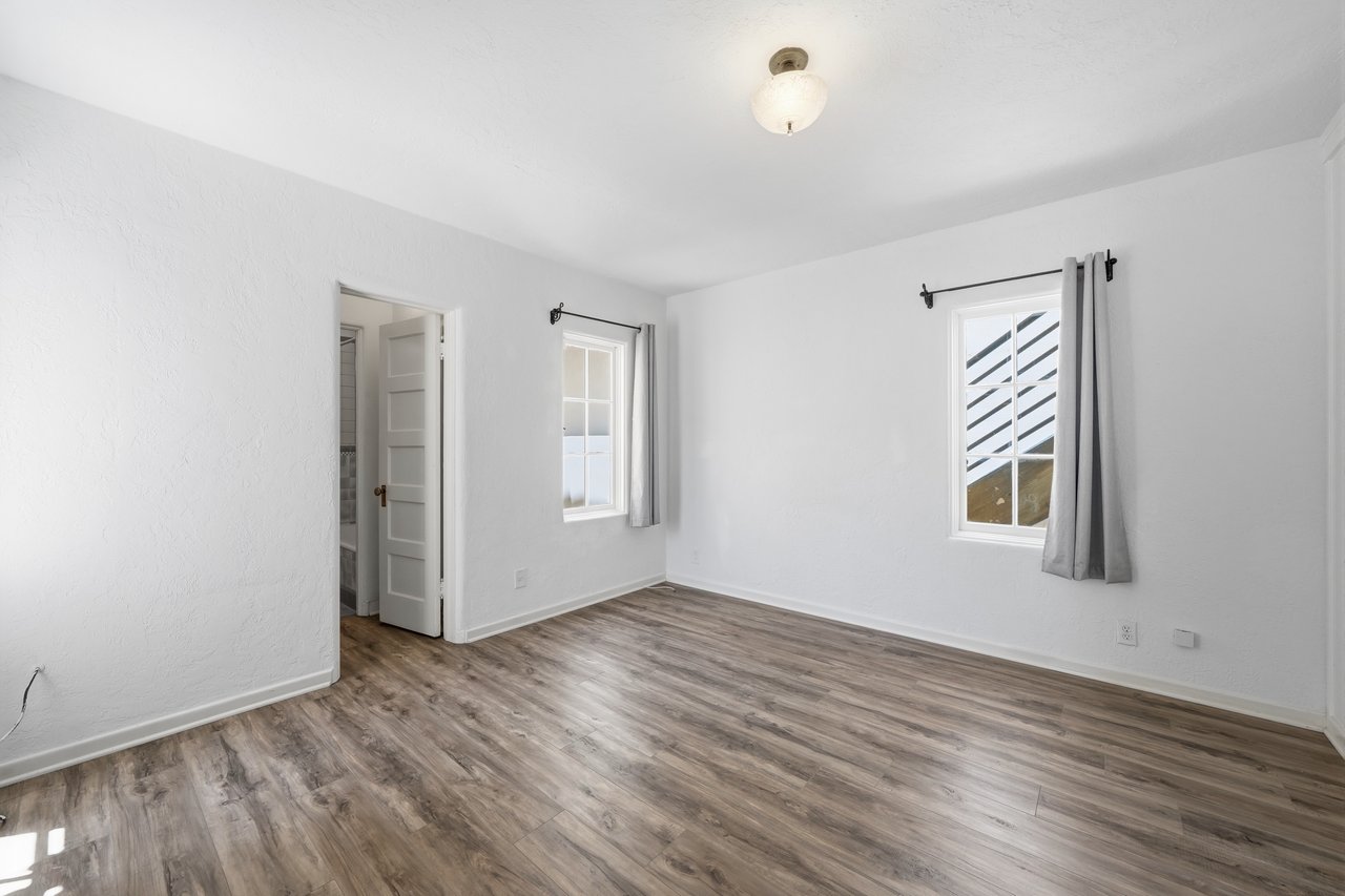 1602 The Strand (Entire Property)