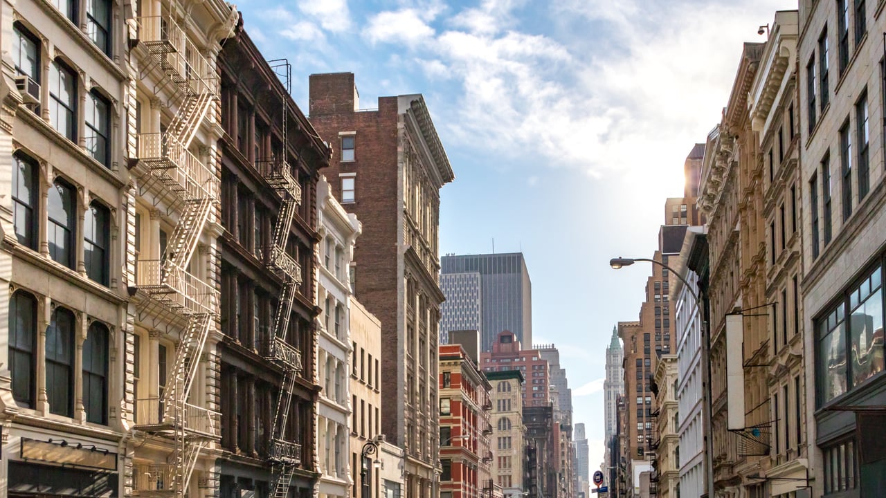Why Waiting for Mortgage Rates to Drop Could Cost You More in the Manhattan Housing Market