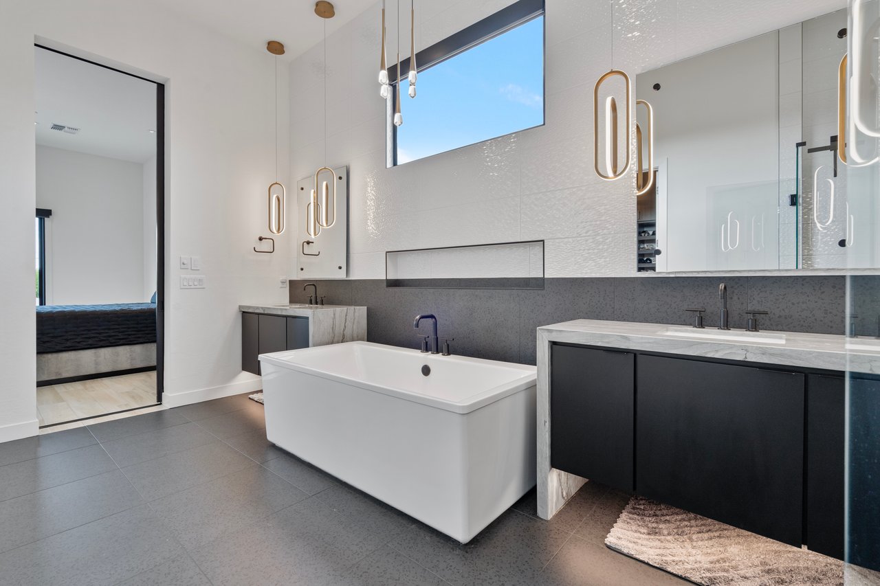 17237 E DESERT VISTA Trail