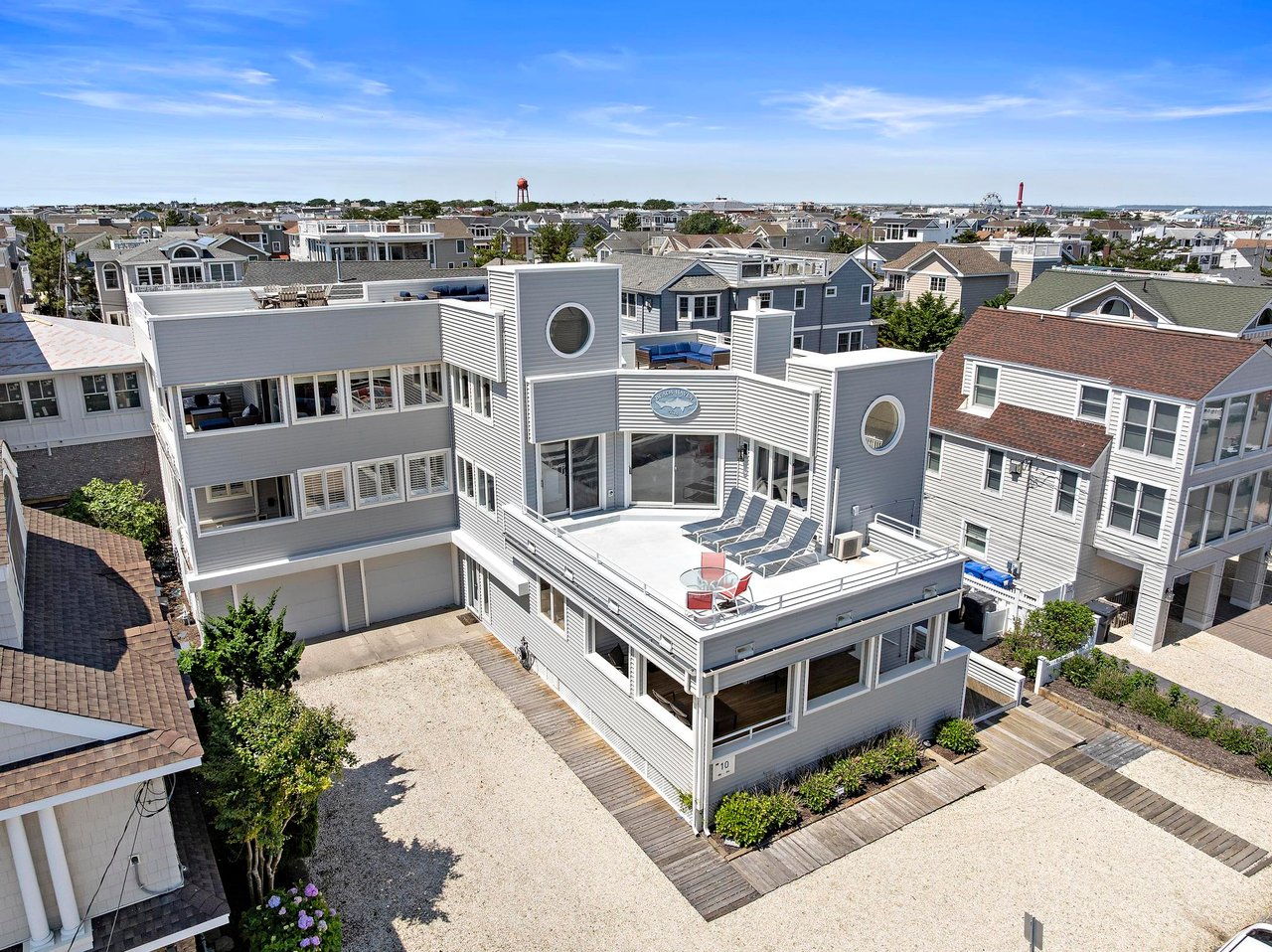 10 11th Street