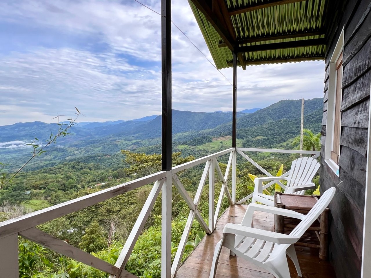 Strategically Located Property with Panoramic Views and Development Potential in Tinamastes