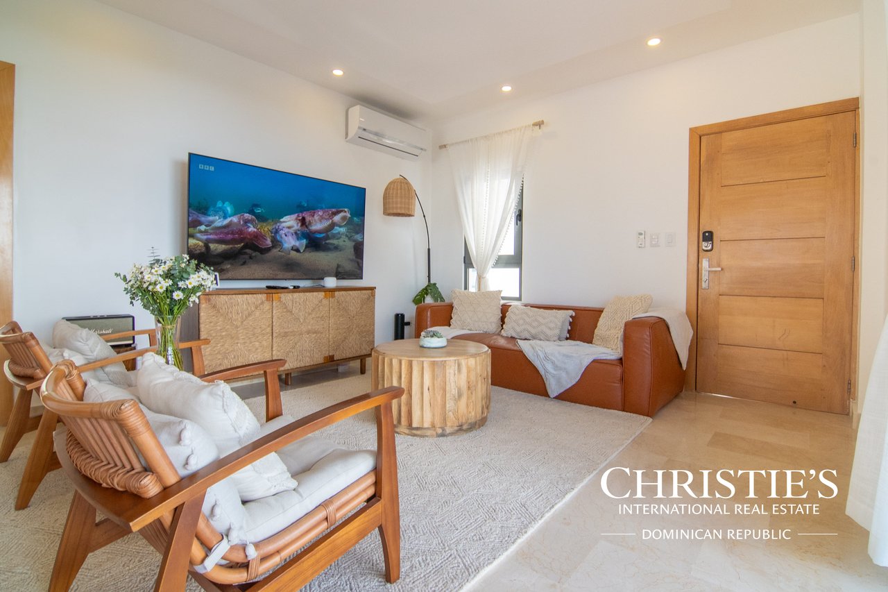 Sunrise Penthouse, Terrenas