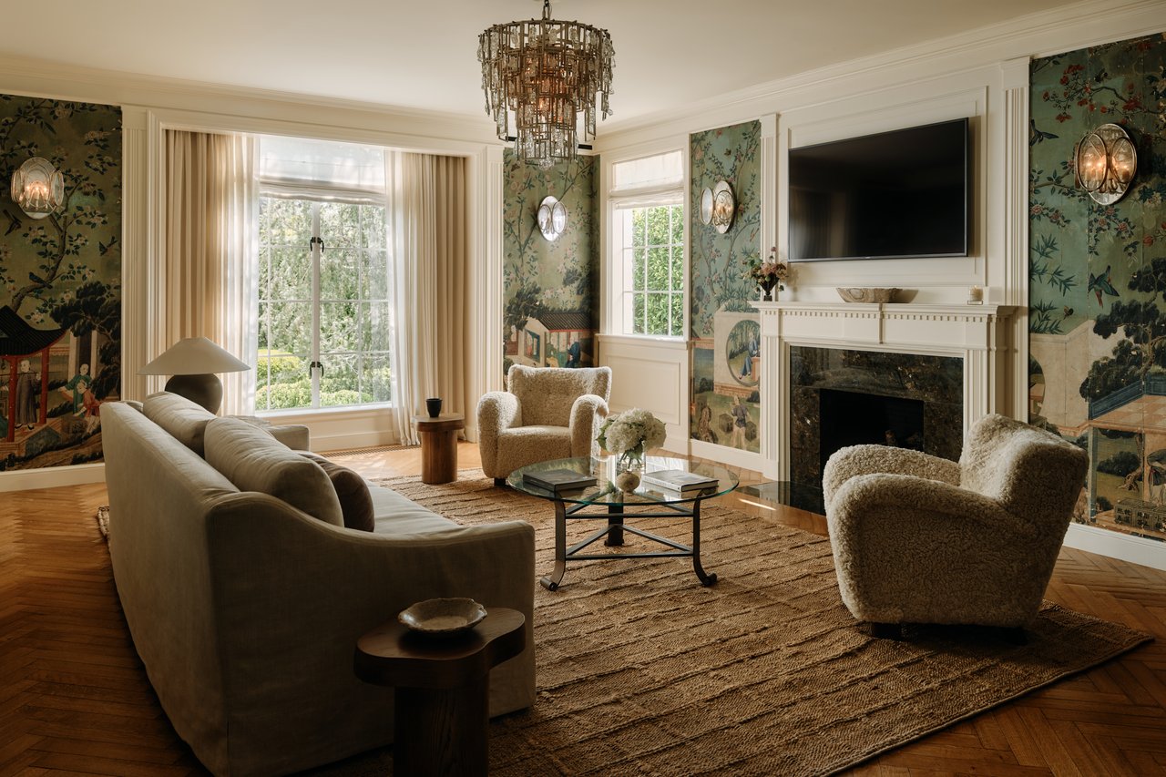 826 Greenway Dr, Beverly Hills 