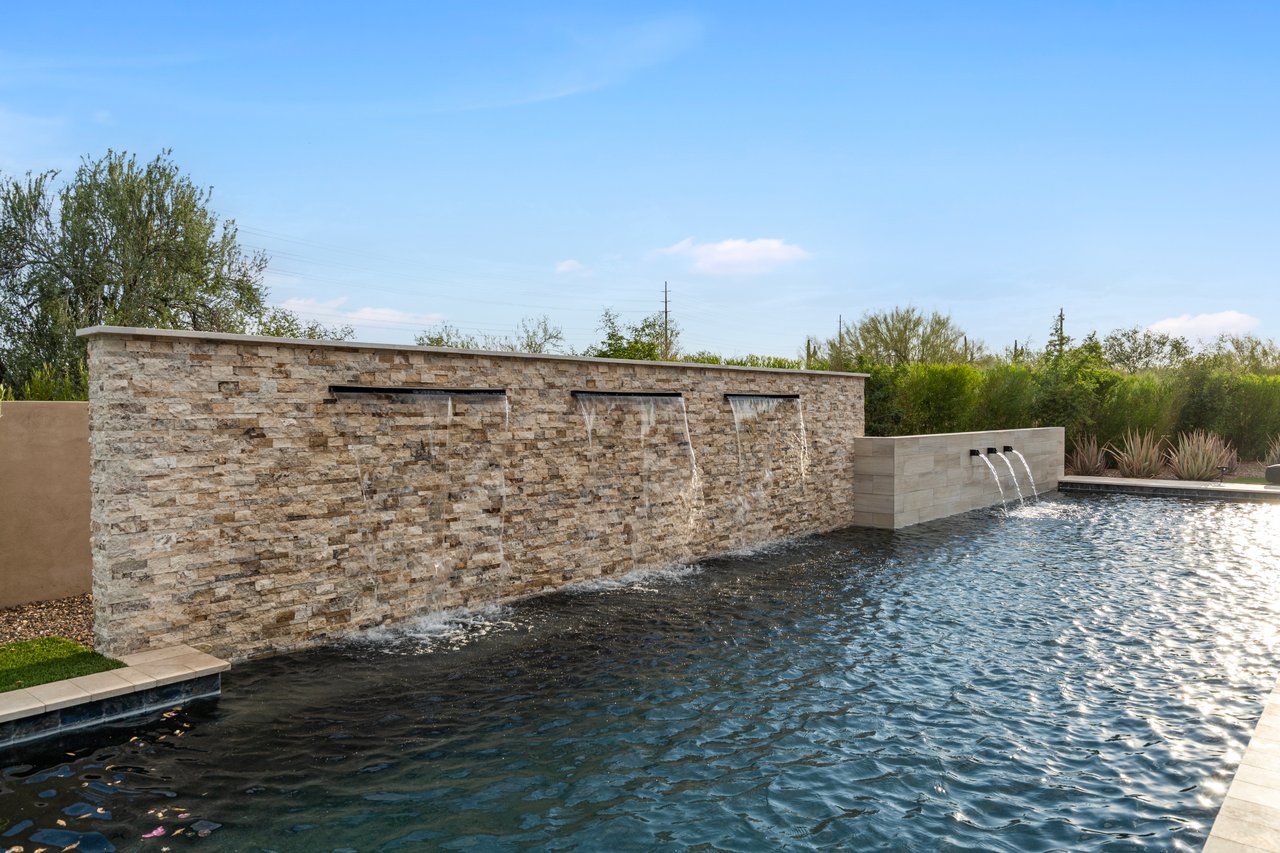 17237 E DESERT VISTA Trail