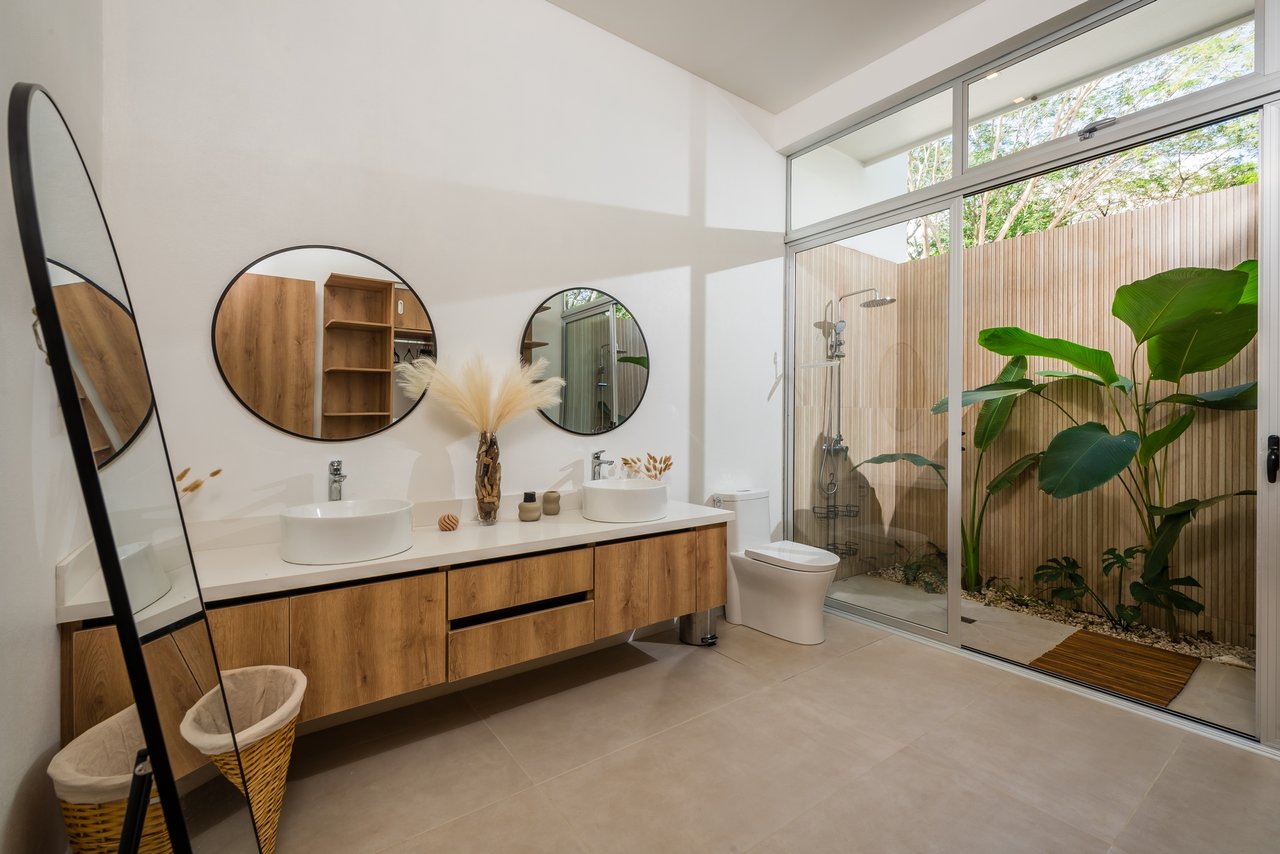 V-Jose Panama | Modern Boho Villa + Apartment with Pool in Linderos, Near Tamarindo