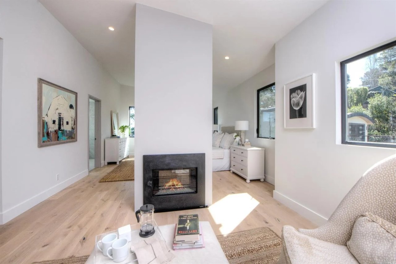 51 Loring Ave