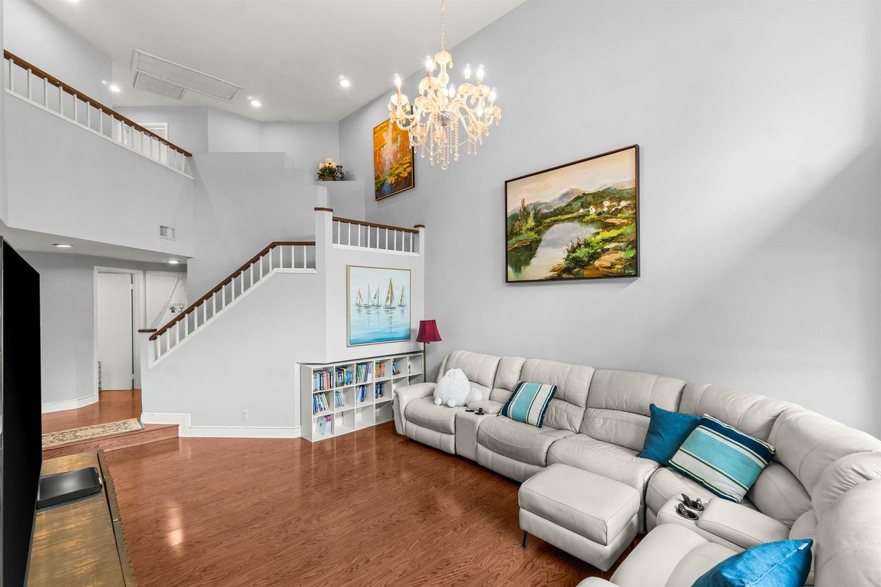 2011 NW 53rd St