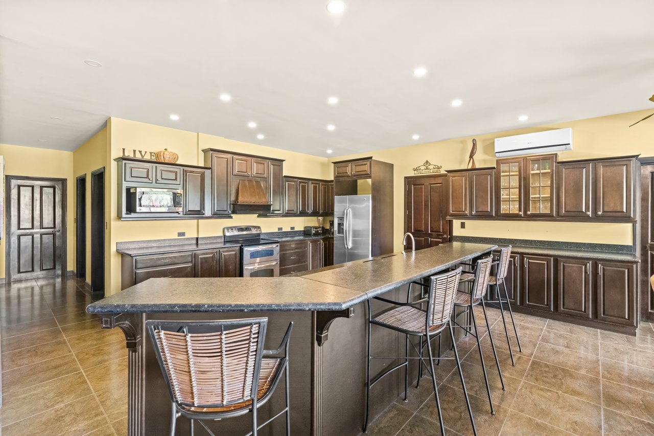 Casa de Golf | Stunning mediterranean-style 5 bedroom home in Reserva Conchal