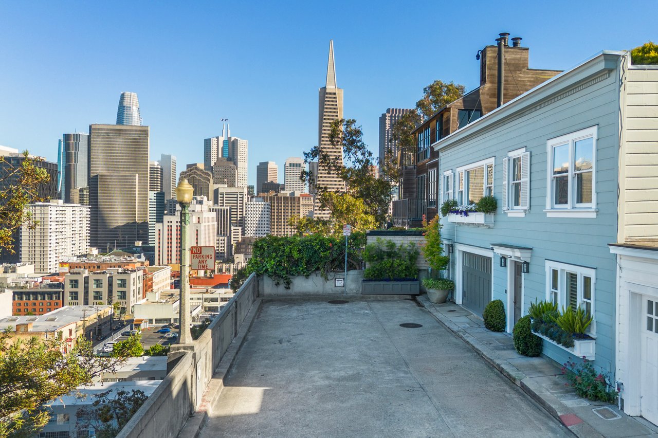 Jewel Box Home With Bridge Bay Views