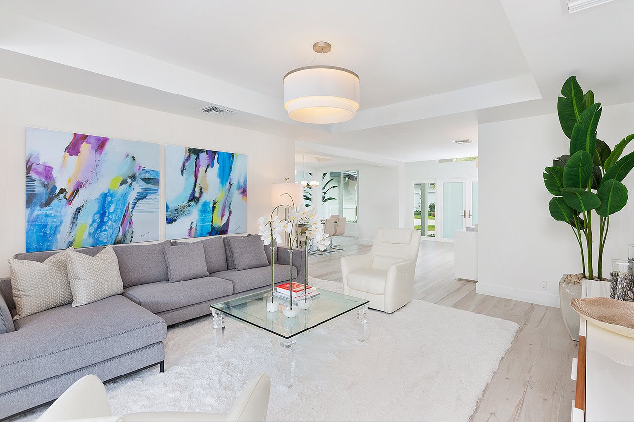 2367 Queen Palm Road