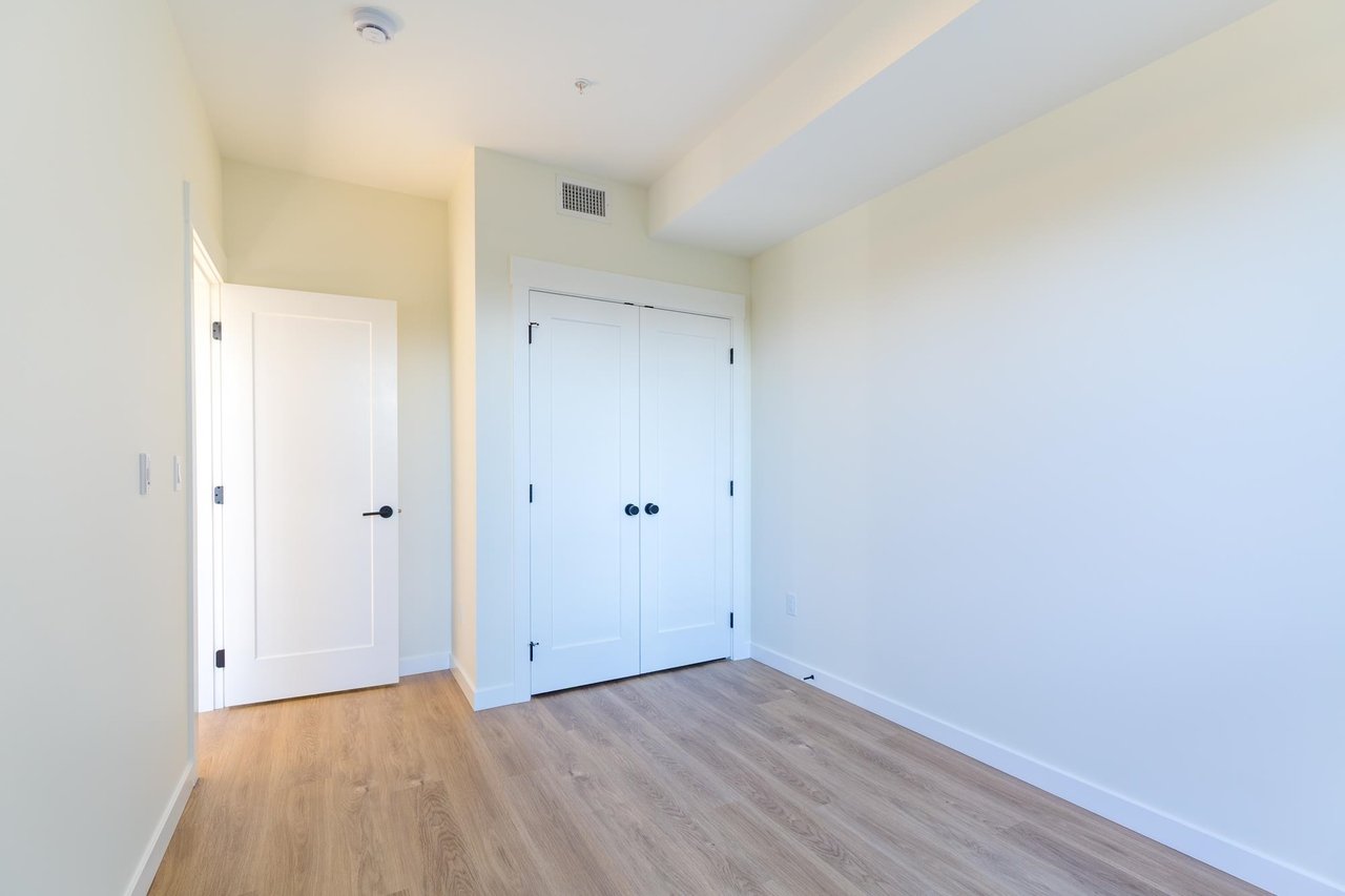 207-27218 Aldergrove Town Center Dr