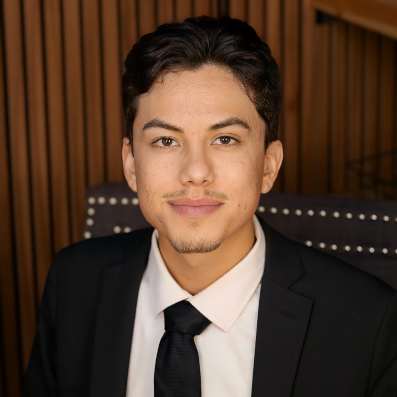 Mateo Becerra Garcia Denver, CO Real Estate Agent Headshot