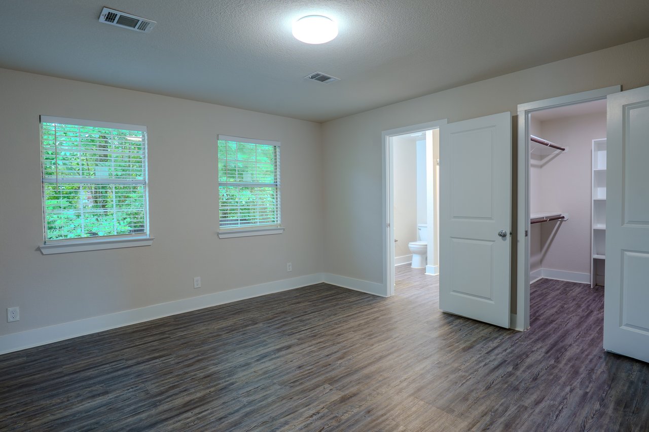 21415 Russell Dr. Unit-B 