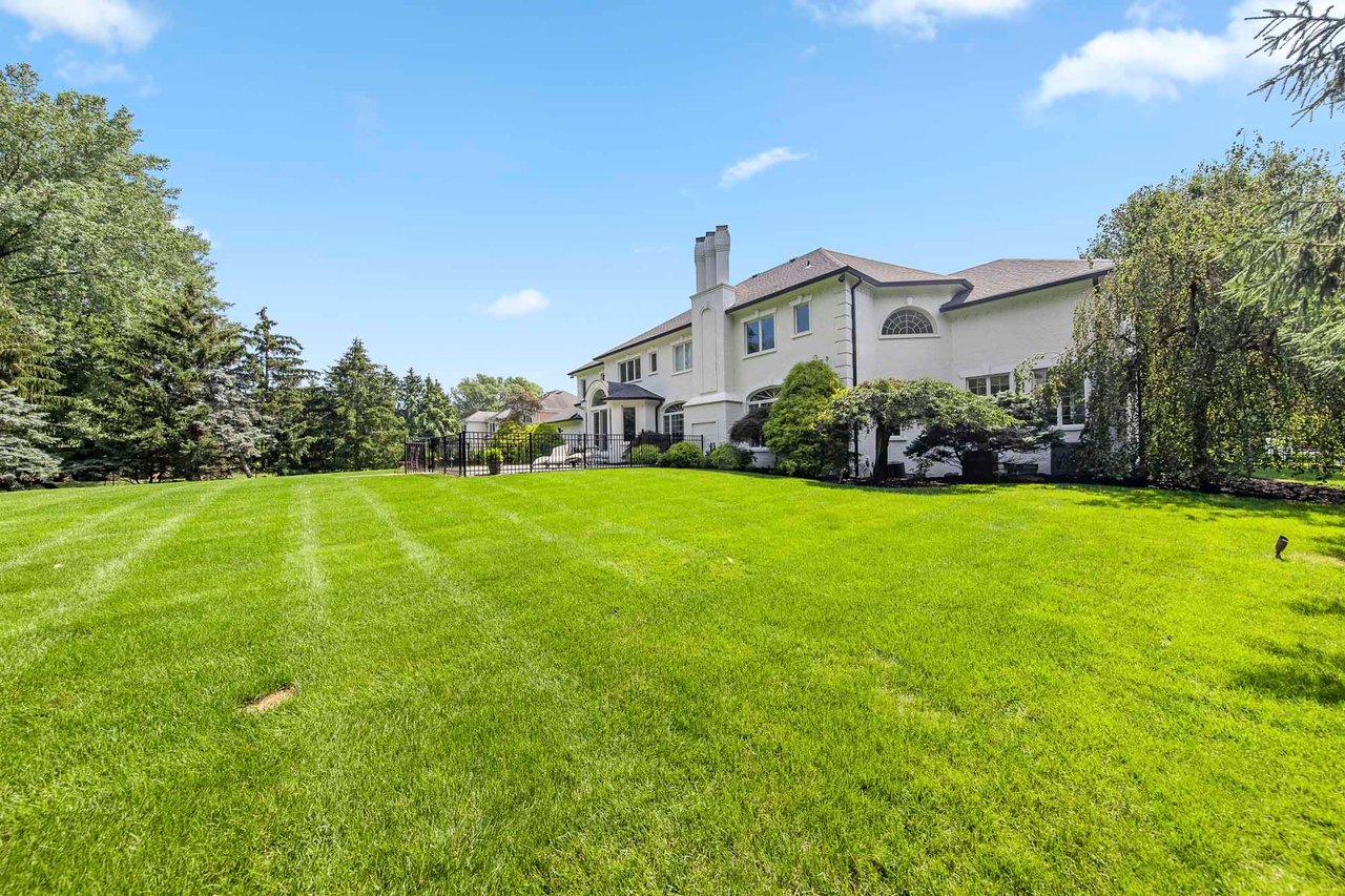 85 Sherwood Rd