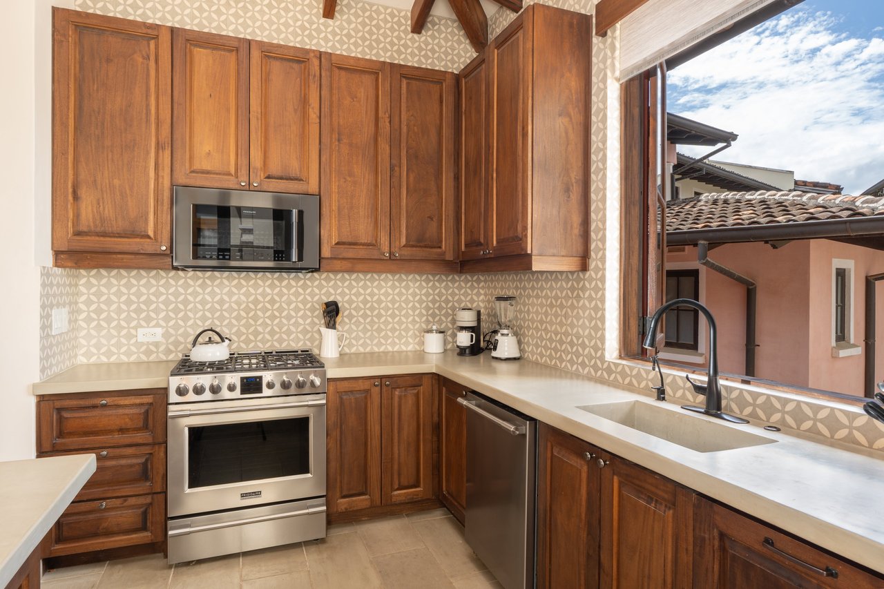 14A Avenida La Antigua | Spacious Coastal Residence Steps from the Beach in Las Catalinas