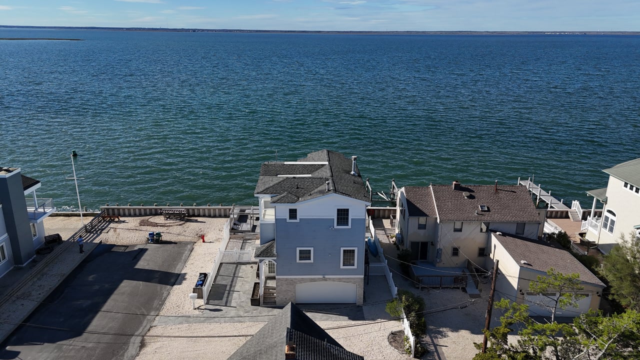 83 W California Avenue, Brant Beach