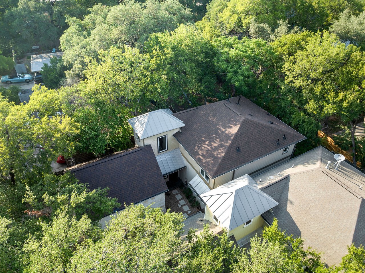 Charming Deep Eddy Retreat in the Heart of Central Austin