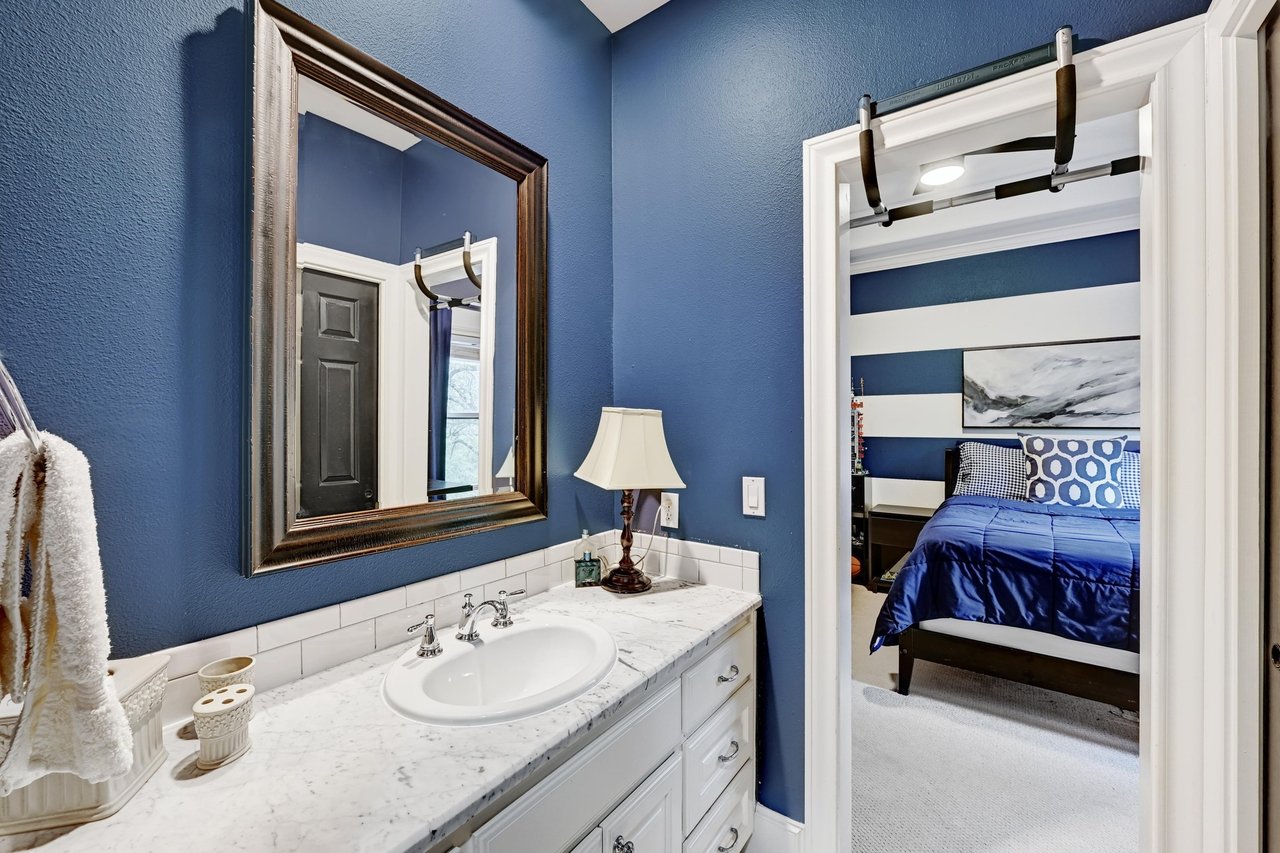 2100 Rue De St. Germaine