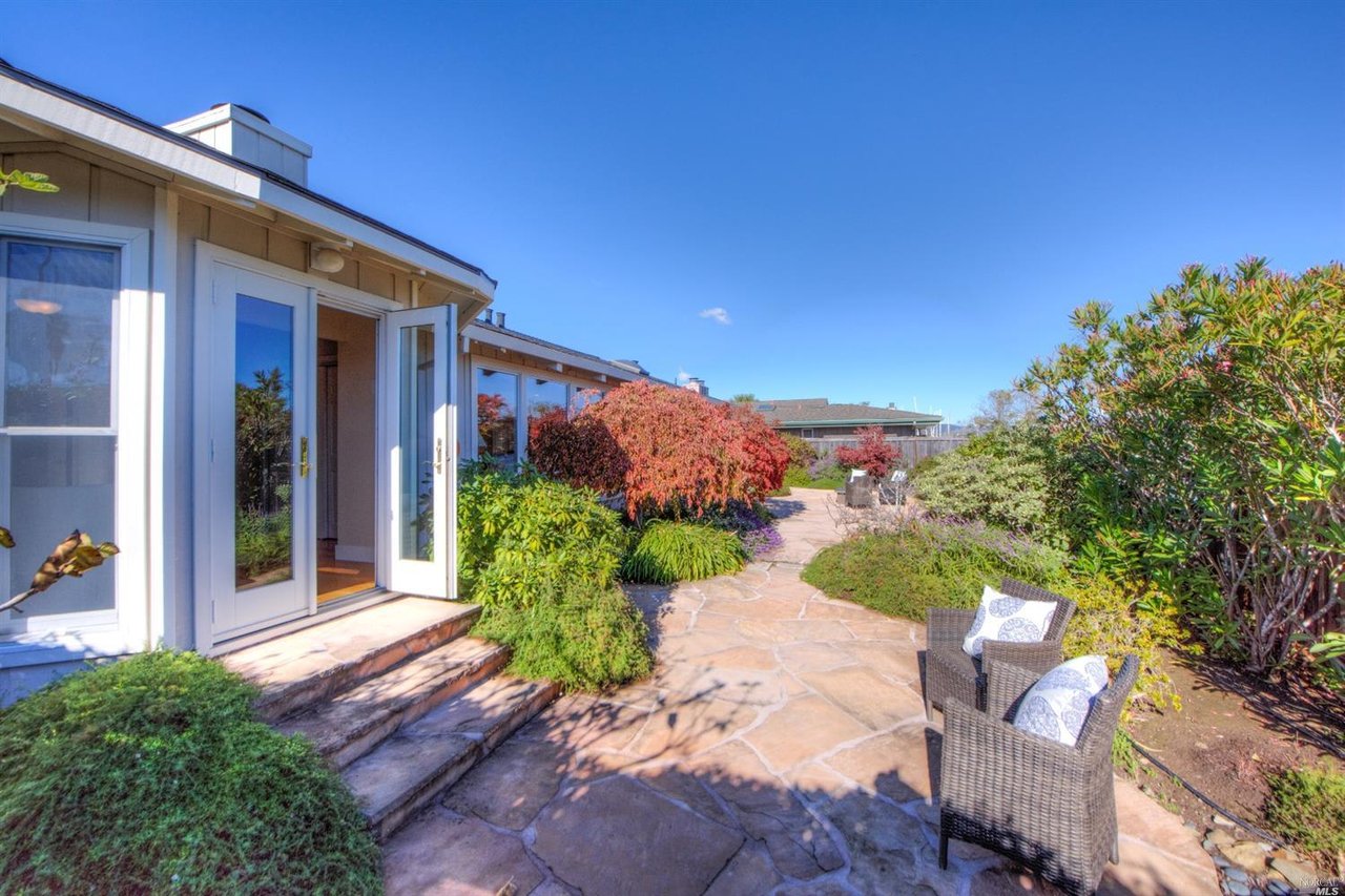 Charming Waterfront Property with Private Boat Dock- Represented Seller