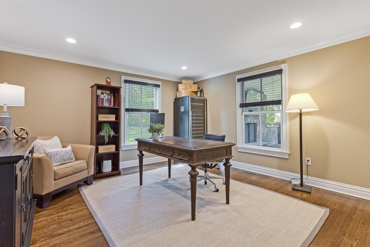 40 Sunnybrook Rd