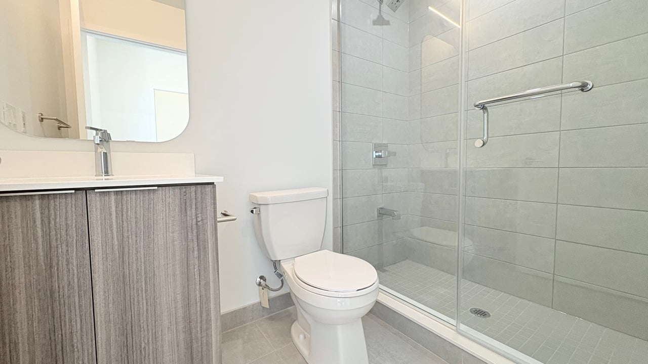 15 Richardson Street Unit: 1906