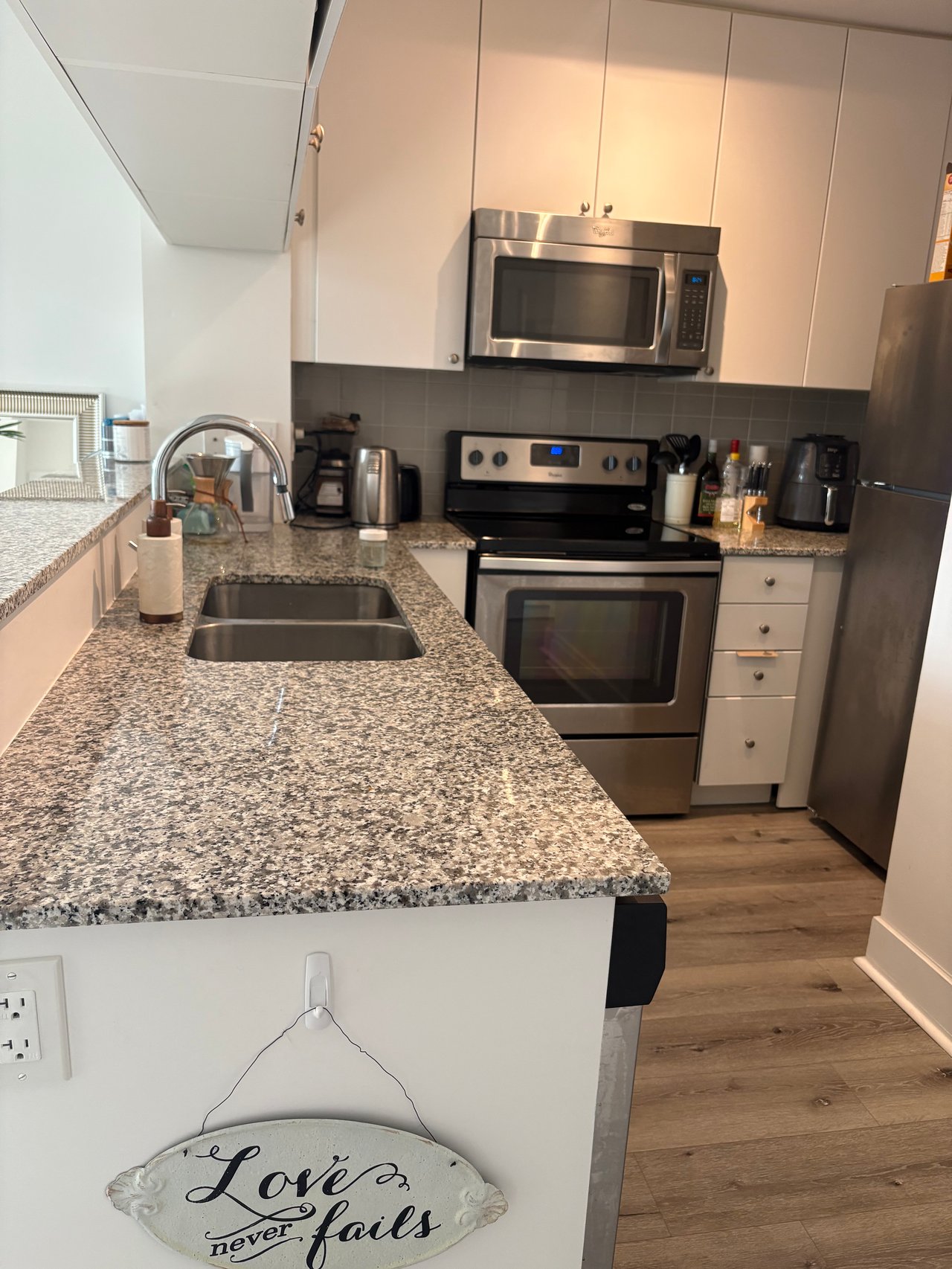 68 Merton Street 511, Toronto C10 Unit: 511