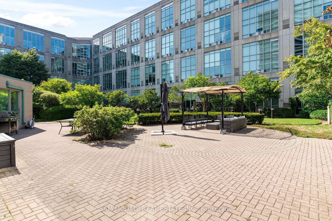 DREAMY TWO-STOREY PENTHOUSE