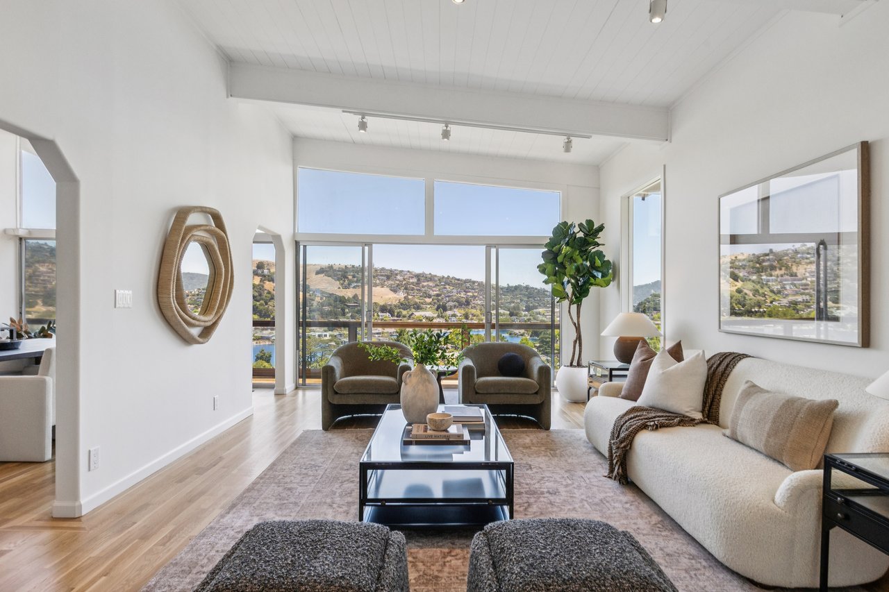 Desirable Location on Belvedere Island
