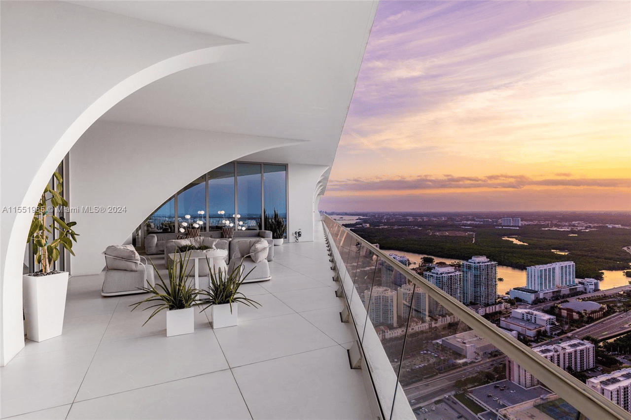 Jade Sunny Isles Beach