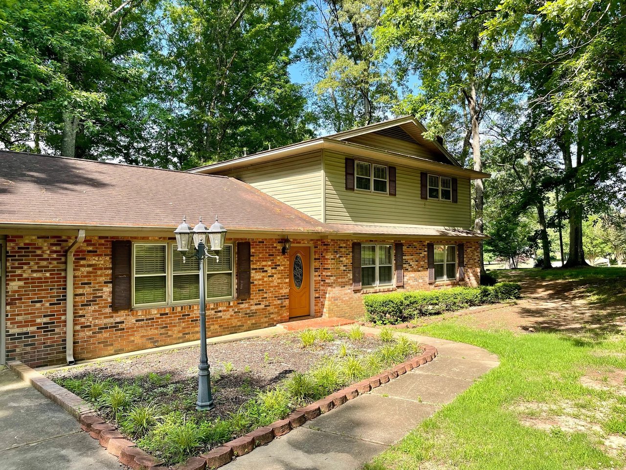 SOLD- Discover Your Dream Home in Lakewood Heights, 318 Hillandale Road, Liberty, SC