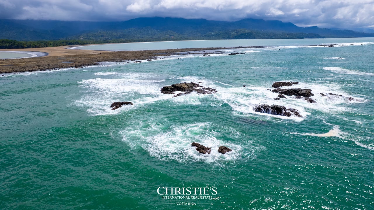 VILLA MAREN | ELEVATED LIVING IN UVITA | DOMINICAL 