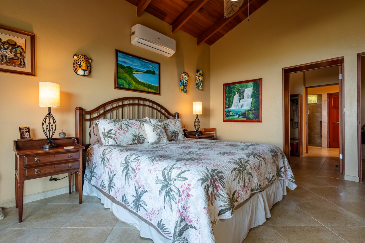 Private Luxury Villa with Whale Tail Ocean View Close to Downtown Uvita
