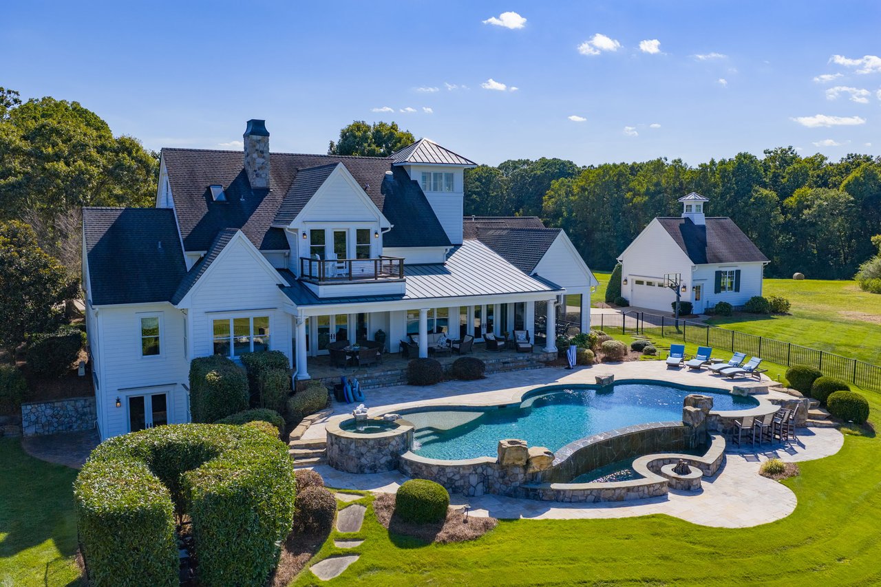 162 Acre Estate with Mountain Views
